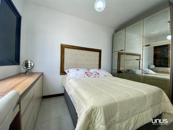 Imagem Apartamento com 2 Quartos à Venda, 81 m² em Centro - Florianópolis