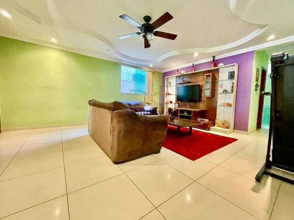 Imagem Casa com 4 Quartos à Venda, 210 m² em Santa Terezinha - Belo Horizonte Imagem Casa com 4 Quartos à Venda, 210 m² em Santa Terezinha - Belo Horizonte