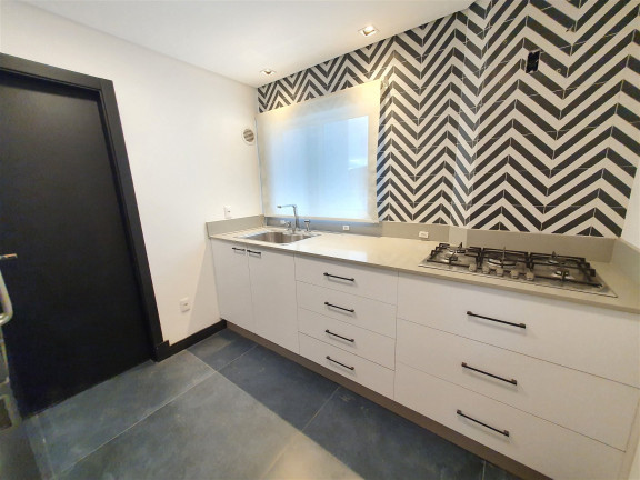 Imagem Cobertura com 3 Quartos à Venda, 268 m² em Pioneiros - Balneário Camboriú