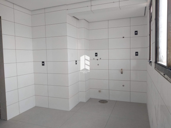Imagem Cobertura com 4 Quartos à Venda, 210 m² em Nossa Senhora Medianeira - Santa Maria