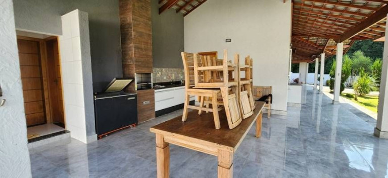 Imagem Casa com 3 Quartos à Venda ou Locação, 2.390 m² em Altos De Santana I - Jacareí