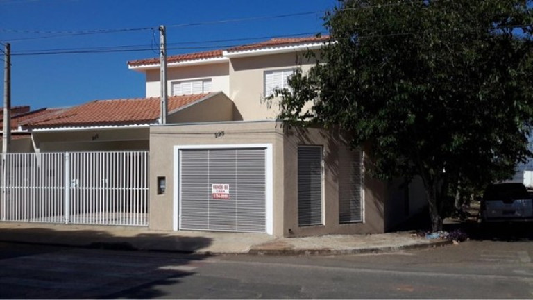 Casa com 3 Quartos à Venda, 180 m² em Jardim Nossa Senhora De Fátima - Tatuí