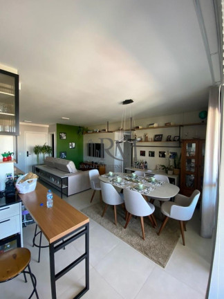 Apartamento com 3 Quartos à Venda, 105 m² em Coloninha - Florianópolis