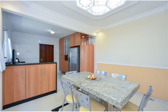 Imagem Casa com 4 Quartos à Venda, 220 m² em Parque São Domingos - São Paulo Imagem Casa com 4 Quartos à Venda, 220 m² em Parque São Domingos - São Paulo