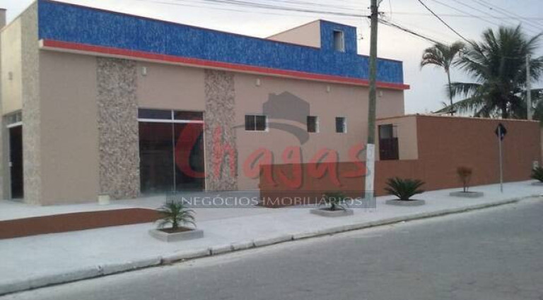 Ponto Comercial à Venda, 200 m² em Golfinho - Caraguatatuba
