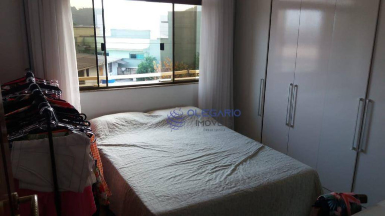 Imagem Sobrado com 4 Quartos à Venda, 460 m² em Centro - Penha Imagem Sobrado com 4 Quartos à Venda, 460 m² em Centro - Penha