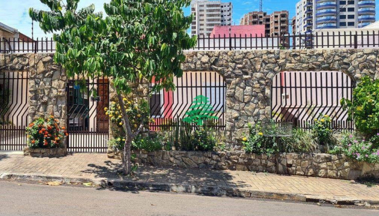 Casa com 5 Quartos à Venda, 303 m² em Jardim Central - Foz Do Iguaçu