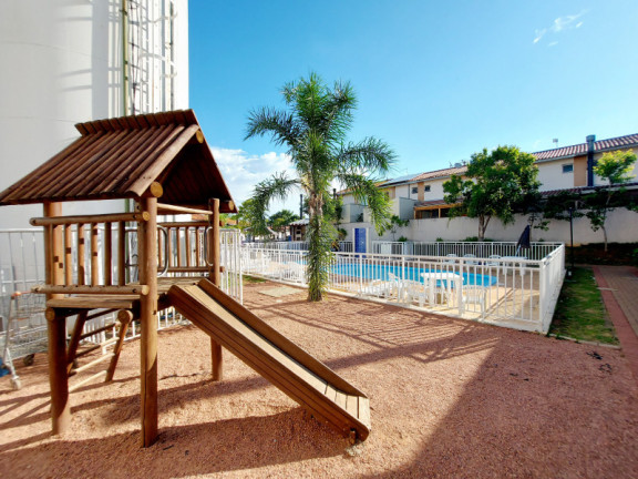 Imagem Casa com 2 Quartos à Venda, 57 m²