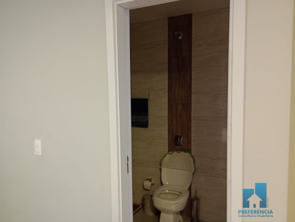 Imagem Casa com 3 Quartos à Venda, 240 m² em Uvaranas - Ponta Grossa