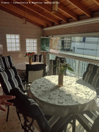Imagem Sobrado com 3 Quartos à Venda, 229 m² em Santa Paula - São Caetano Do Sul