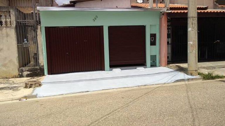 Casa com 2 Quartos à Venda, 132 m² em Jardim Santa Claudia - Sorocaba