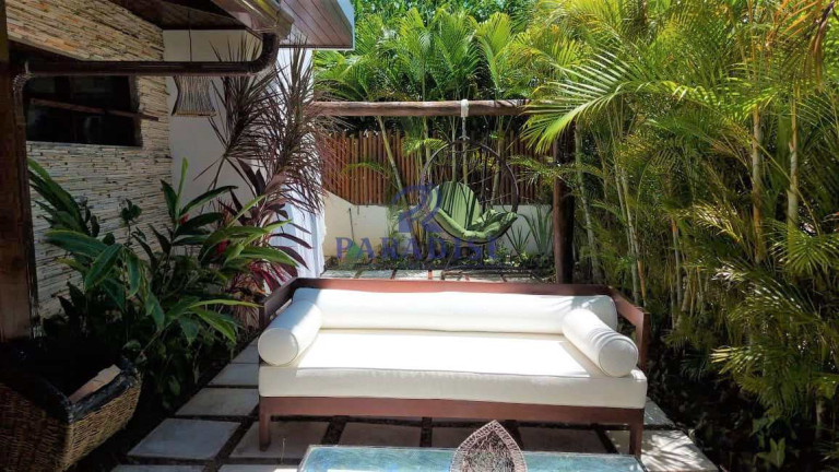 Casa com 5 Quartos à Venda, 325 m² em Guarajuba - Camaçari