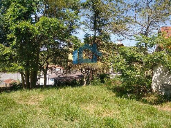 Terreno à Venda, 1.700 m² em Jardim Sabiá - Cotia