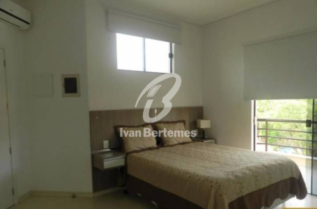 Imagem Sobrado com 4 Quartos para Temporada, em Canto Grande - Bombinhas Imagem Sobrado com 4 Quartos para Temporada, em Canto Grande - Bombinhas