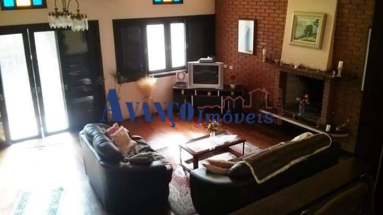 Foto do imóvel Casa com 4 Quartos à Venda, 402 m² em Anhangabaú - Jundiaí