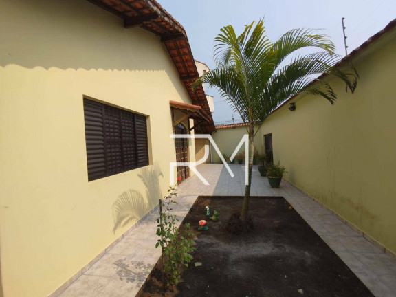 Imagem Casa com 3 Quartos à Venda, 161 m² em Vila Anhanguera - Mongaguá