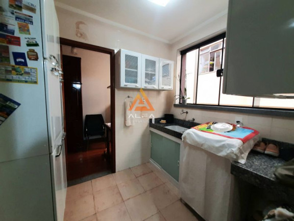 Imagem Apartamento com 3 Quartos à Venda, 175 m²