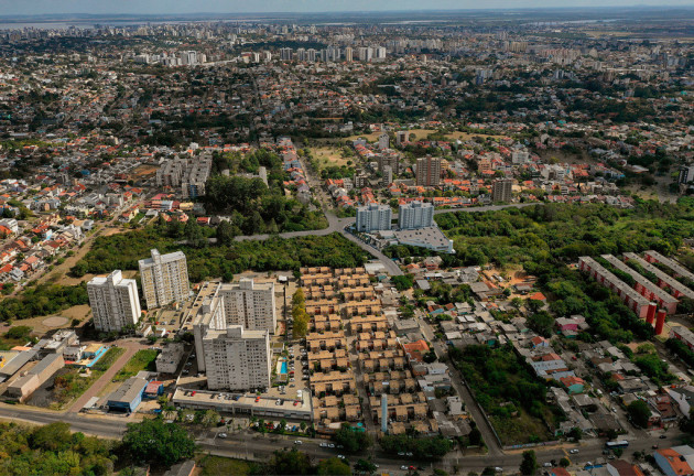 Imagem Apartamento com 2 Quartos à Venda, 53 m² em Jardim Itu - Porto Alegre
