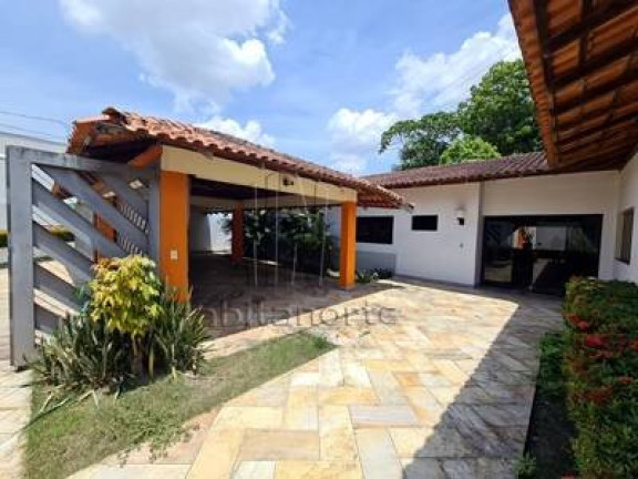 Imagem Casa com 6 Quartos à Venda,  em Manaus