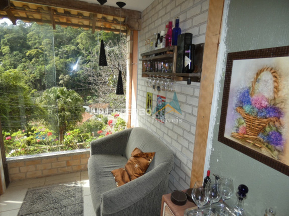 Imagem Casa com 4 Quartos à Venda, 250 m² em Barra Do Imbuí - Teresópolis