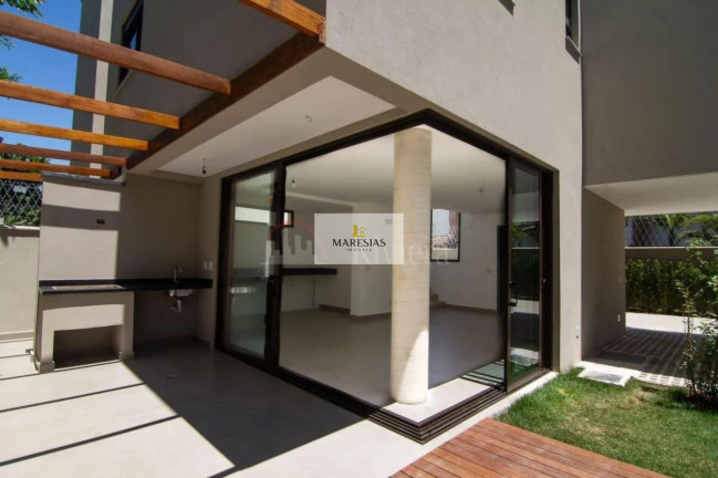 Imagem Casa com 3 Quartos à Venda, 202 m² em Camburi - São Sebastião