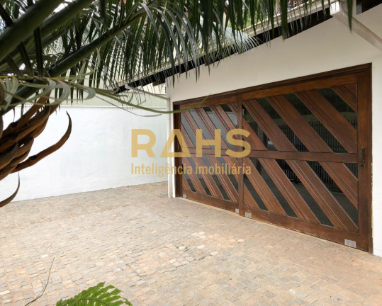 Imagem Casa com 3 Quartos à Venda, 208 m² em Anita Garibaldi - Joinville Imagem Casa com 3 Quartos à Venda, 208 m² em Anita Garibaldi - Joinville