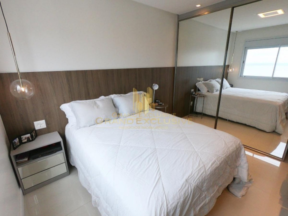 Imagem Apartamento com 3 Quartos à Venda, 133 m² em Centro - Balneário Camboriú Imagem Apartamento com 3 Quartos à Venda, 133 m² em Centro - Balneário Camboriú