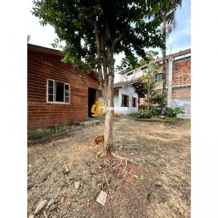 Imagem Casa à Venda, 728 m² em Rio Pequeno - Camboriú Imagem Casa à Venda, 728 m² em Rio Pequeno - Camboriú