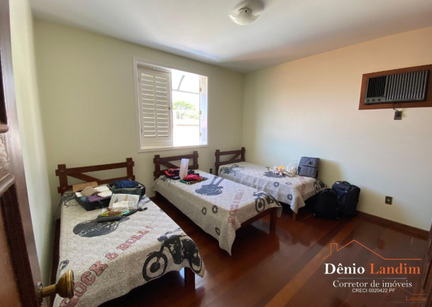 Imagem Casa com 3 Quartos à Venda, 294 m² em Ibituruna - Montes Claros