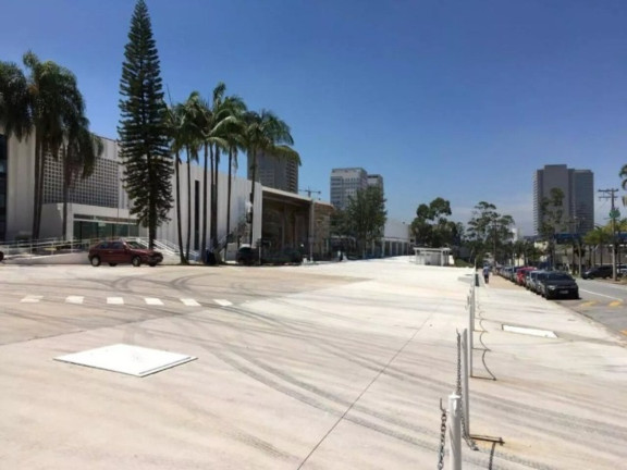 Imagem Imóvel à Venda, 45.000 m² em Tamboré - Barueri Imagem Imóvel à Venda, 45.000 m² em Tamboré - Barueri
