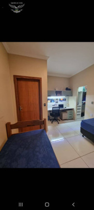 Imagem Casa com 4 Quartos à Venda, em Ananindeua Imagem Casa com 4 Quartos à Venda, em Ananindeua