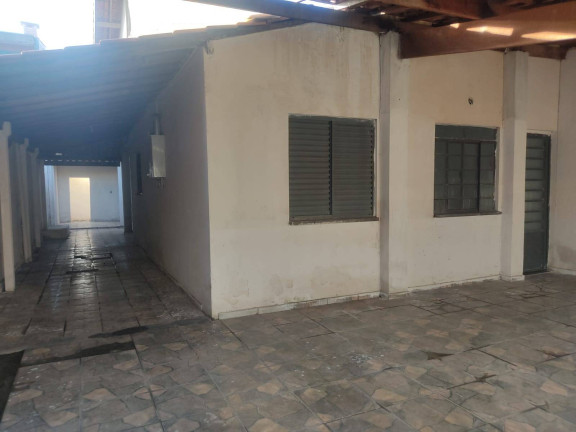 Casa com 6 Quartos à Venda, 180 m² em Residencial Sítio Santo Antônio - Taubaté