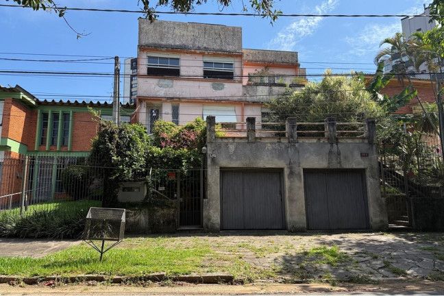 Terreno à Venda,  em Petrópolis - Porto Alegre