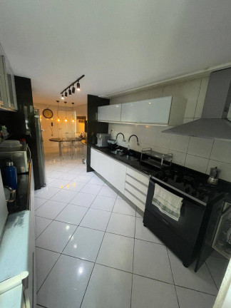 Imagem Apartamento com 4 Quartos à Venda, 198 m² em Candeias - Jaboatão Dos Guararapes