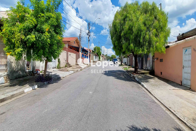 Imagem Casa com 3 Quartos à Venda, 250 m² em João Xxiii - Vinhedo Imagem Casa com 3 Quartos à Venda, 250 m² em João Xxiii - Vinhedo