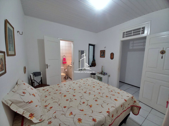 Imagem Casa com 4 Quartos à Venda, 202 m² em Centro - Fortaleza Imagem Casa com 4 Quartos à Venda, 202 m² em Centro - Fortaleza