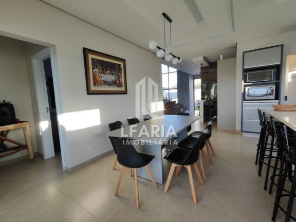 Imagem Sobrado com 5 Quartos à Venda, 232 m² em Itapema Do Saí - Itapoá