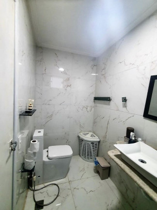 Imagem Casa com 4 Quartos à Venda, 150 m² em Granja Guarani - Teresópolis