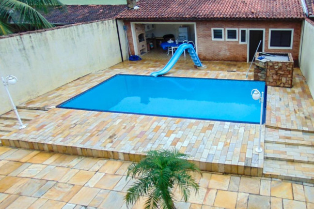 Casa com 4 Quartos à Venda, 480 m² em Guaiuba - Guarujá