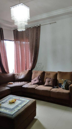 Sobrado com 3 Quartos à Venda, 200 m² em Jardim Neman Sahyun - Londrina