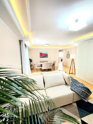 Imagem Apartamento com 3 Quartos à Venda, 182 m² em Centro - Balneário Camboriú Imagem Apartamento com 3 Quartos à Venda, 182 m² em Centro - Balneário Camboriú