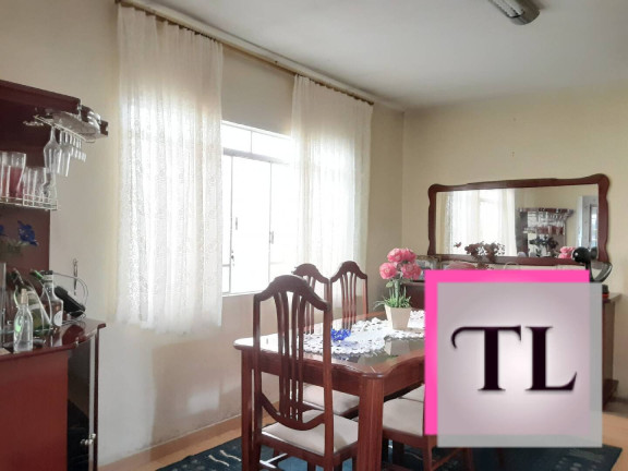 Imagem Casa com 3 Quartos à Venda, 100 m² em Jardim Filipino - Poços De Caldas