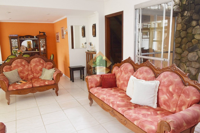 Imagem Edifício Residencial com 10 Quartos à Venda, 440 m² em Jardim Samambaia - Ubatuba Imagem Edifício Residencial com 10 Quartos à Venda, 440 m² em Jardim Samambaia - Ubatuba