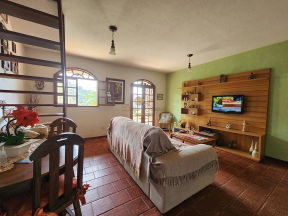 Imagem Casa com 2 Quartos à Venda, 1.204 m² em Albuquerque - Teresópolis