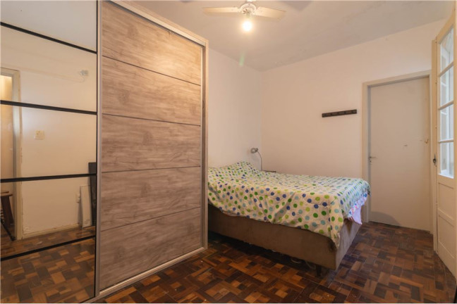 Imagem Imóvel com 1 Quarto à Venda, em Cidade Baixa - Porto Alegre Imagem Imóvel com 1 Quarto à Venda, em Cidade Baixa - Porto Alegre
