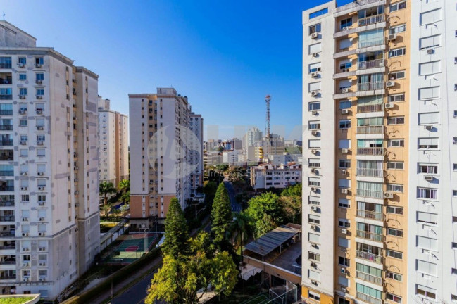 Imagem Apartamento com 2 Quartos à Venda, 68 m² em Passo Da Areia - Porto Alegre Imagem Apartamento com 2 Quartos à Venda, 68 m² em Passo Da Areia - Porto Alegre