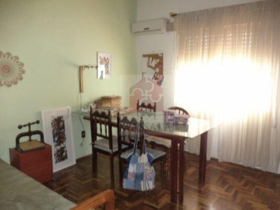 Imagem Casa com 3 Quartos à Venda, 151 m² em Santana - Porto Alegre