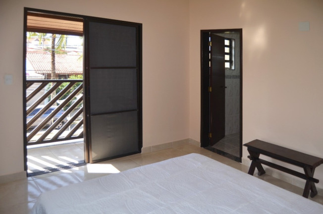 Imagem Casa com 4 Quartos à Venda, em Parque Turistico - Peruíbe Imagem Casa com 4 Quartos à Venda, em Parque Turistico - Peruíbe