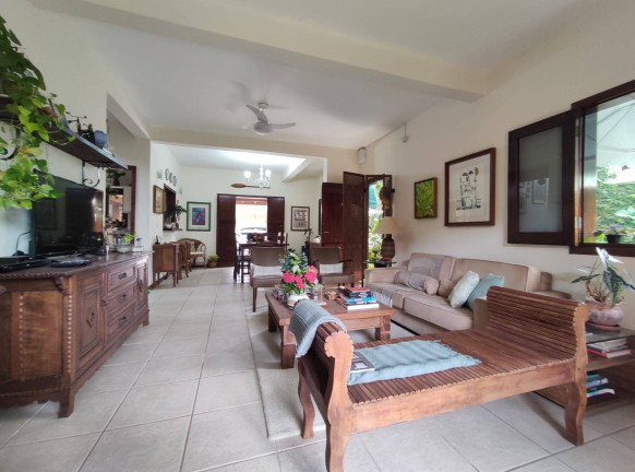 Imagem Casa com 6 Quartos à Venda, 396 m² em Itaguá - Ubatuba