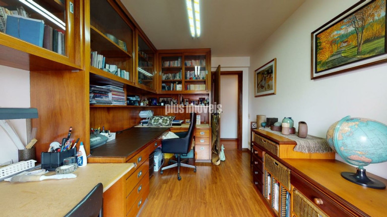Imagem Apartamento com 3 Quartos à Venda, 184 m² em Aclimação - São Paulo Imagem Apartamento com 3 Quartos à Venda, 184 m² em Aclimação - São Paulo